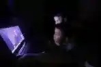 Nonton Konser Musik Secara Daring Usir Kebosanan di Rumah