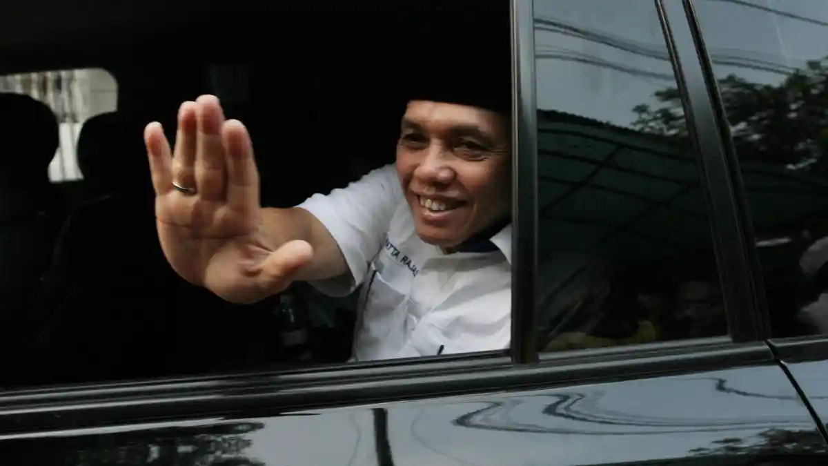 Hatta Janji Renegosiasi Kontrak Perusahaan Asing Jika Terpilih Wapres