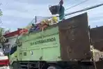 DLH Samarinda Terapkan Operasional Khusus untuk Truk Sampah yang Sudah Tua, Layani Rute Pendek 