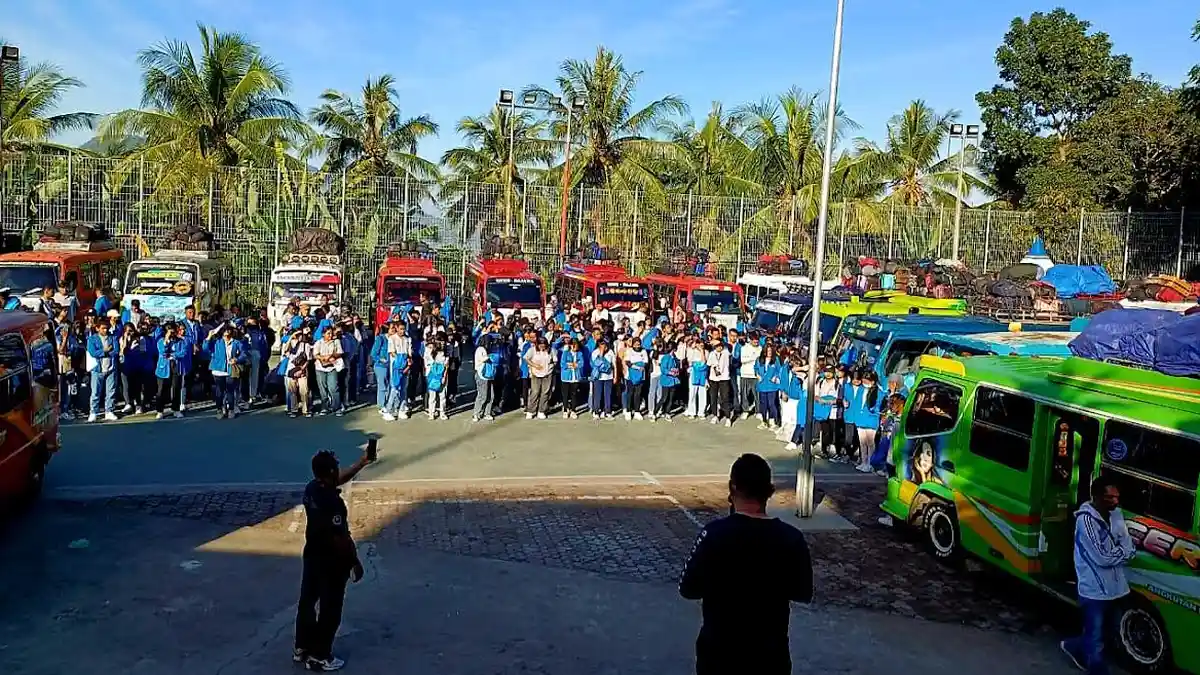 Mahasiswa Uniflor Ende dari 16 Program Studi KKN di 24 Desa Kabupaten Ngada