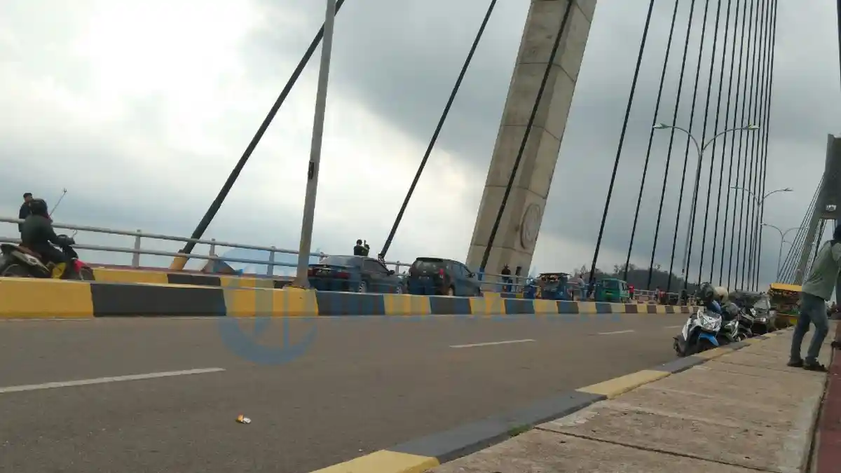 LIBURAN Bareng Teman, Robert Mendadak Lompat dari Jembatan I Barelang Batam, Tewas Usai Muntah Darah