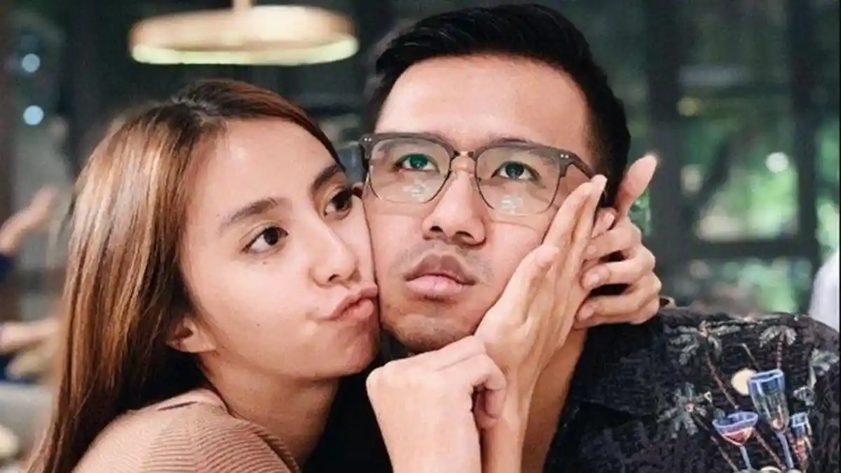 MOMEN Romantis Joshua Suherman Melamar Clairine Clay Kekasihnya: Aku Ada Kerja Cari Vendor Wedding