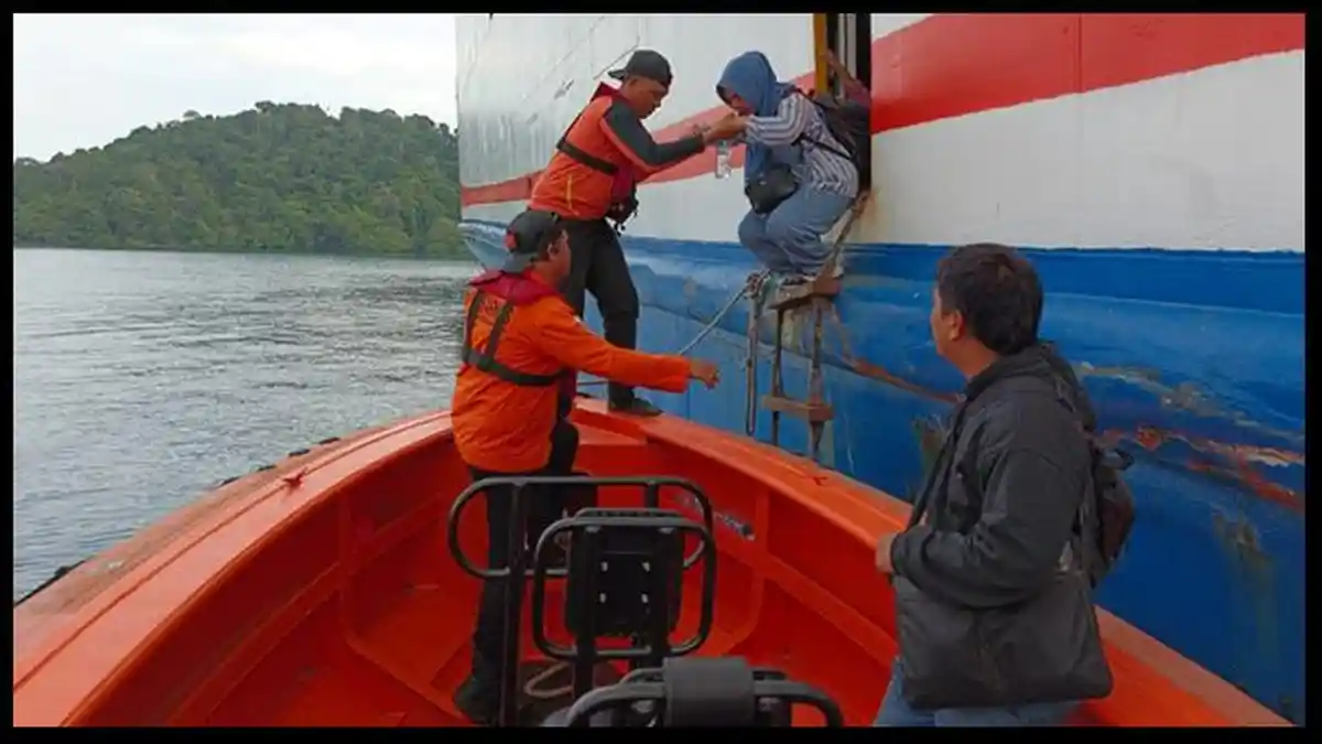 SAR Ungkap Penyebab KMP Jagantara Kandas di Pulau Kandang Lunik Lampung Selatan