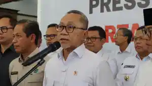 Menko-Pangan-Zulkifli-Hasan-di-Pen.jpg