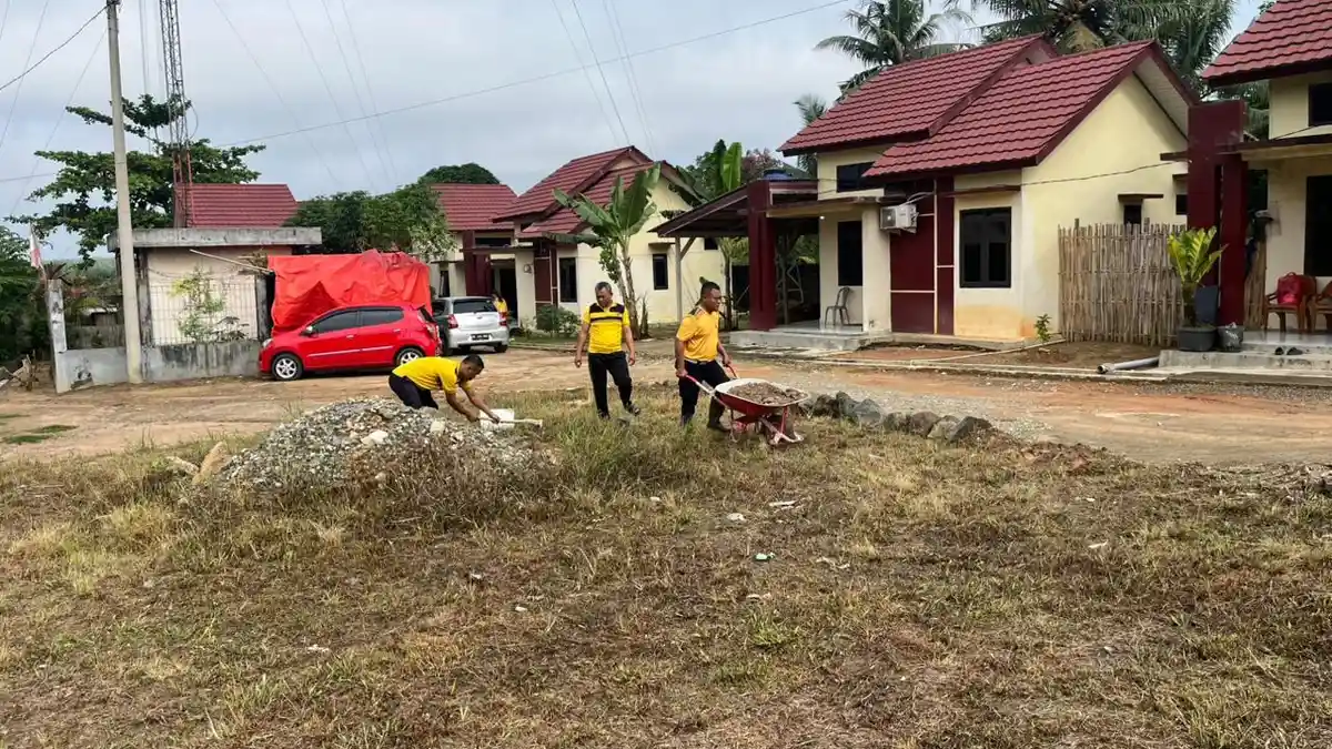 Jajaran Polsek Banjar Agung Kerja Bakti, Transformasi Jadi Lebih Asri dan Reprentatif 
