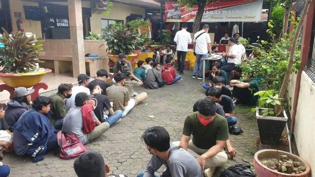 Mengiming-imingi Uang Puluhan Ribu, Siapa Dalang yang Gerakkan 86 Pelajar Tangerang ke DPR RI?