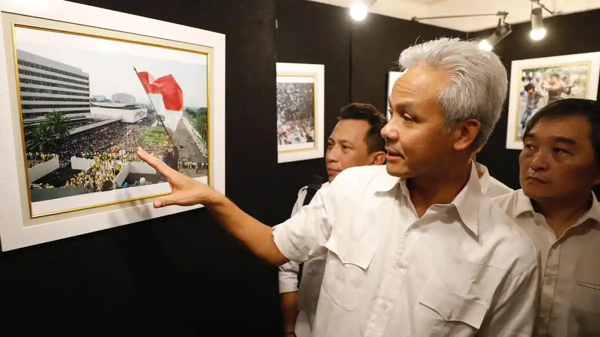 Ganjar Selamatkan Wartawan Inggis Tertembak di Trisakti, Pameran Foto Kenang 25 Tahun Reformasi